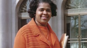 Esther-Lee-first Black school board director