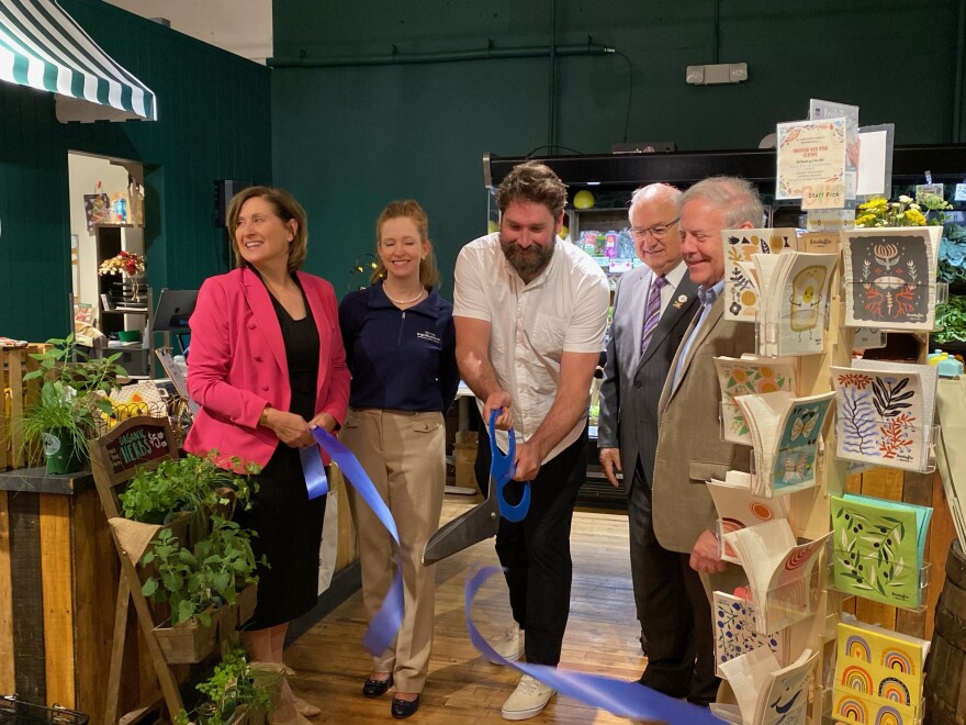 Ribbon cutting at Highmark Farmstand